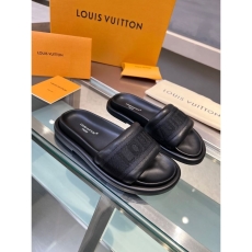 Louis Vuitton Slippers